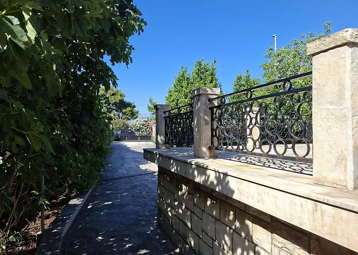 Giovanna - Spacious Lovely Apartment
