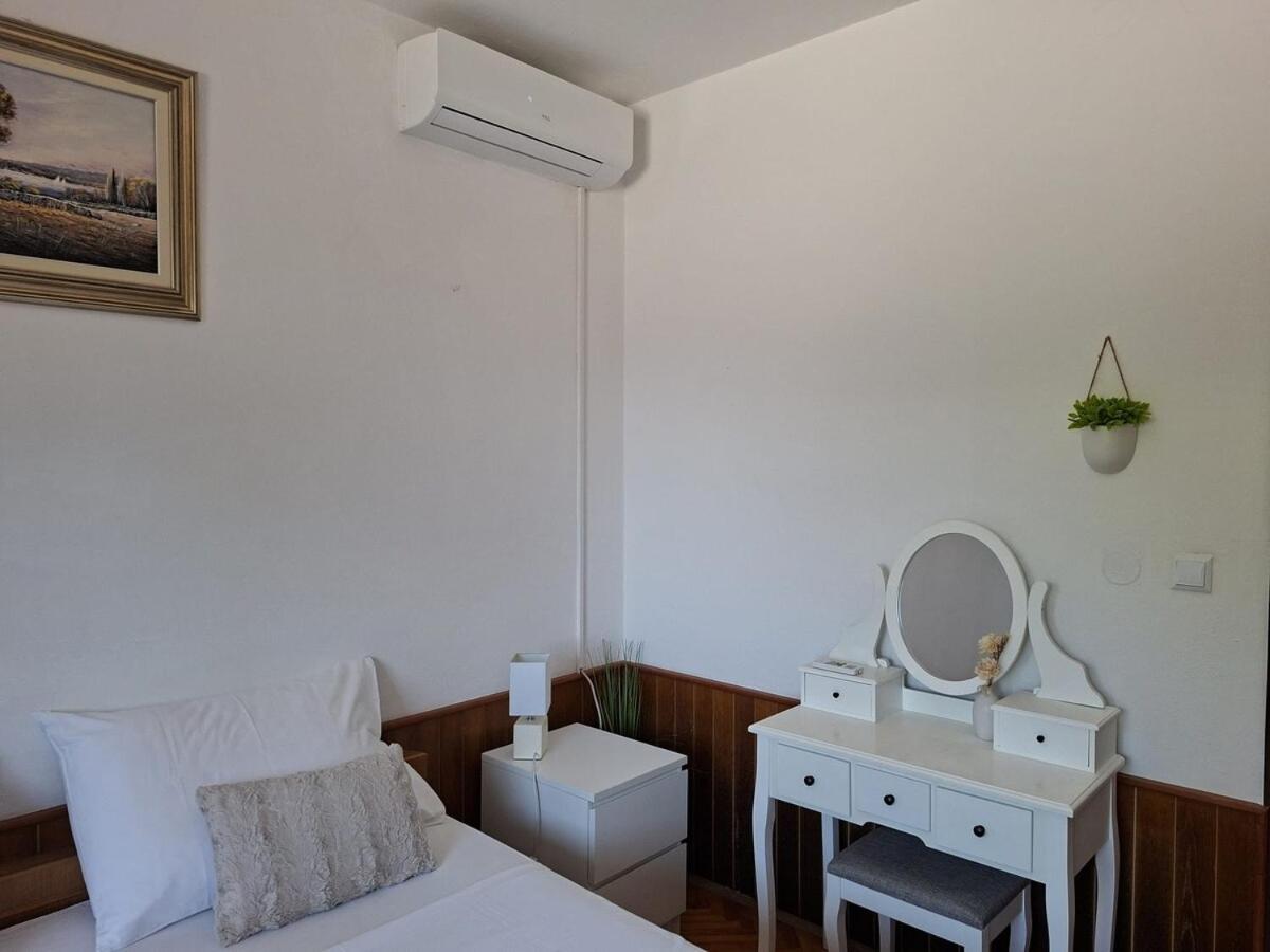 Giovanna - Spacious Lovely Appartement Supetar